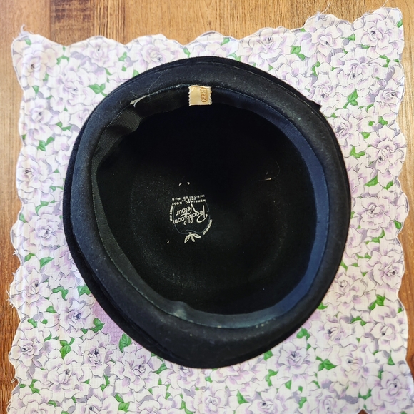 🎼Vintage 1950s Peachbloom Velour Rolled Brim Hat🖤 - Picture 8 of 10